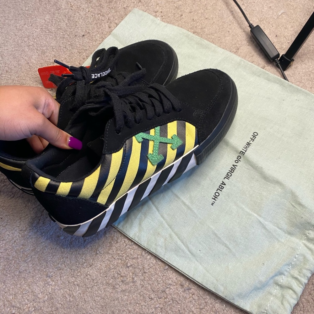 Off white vulc low